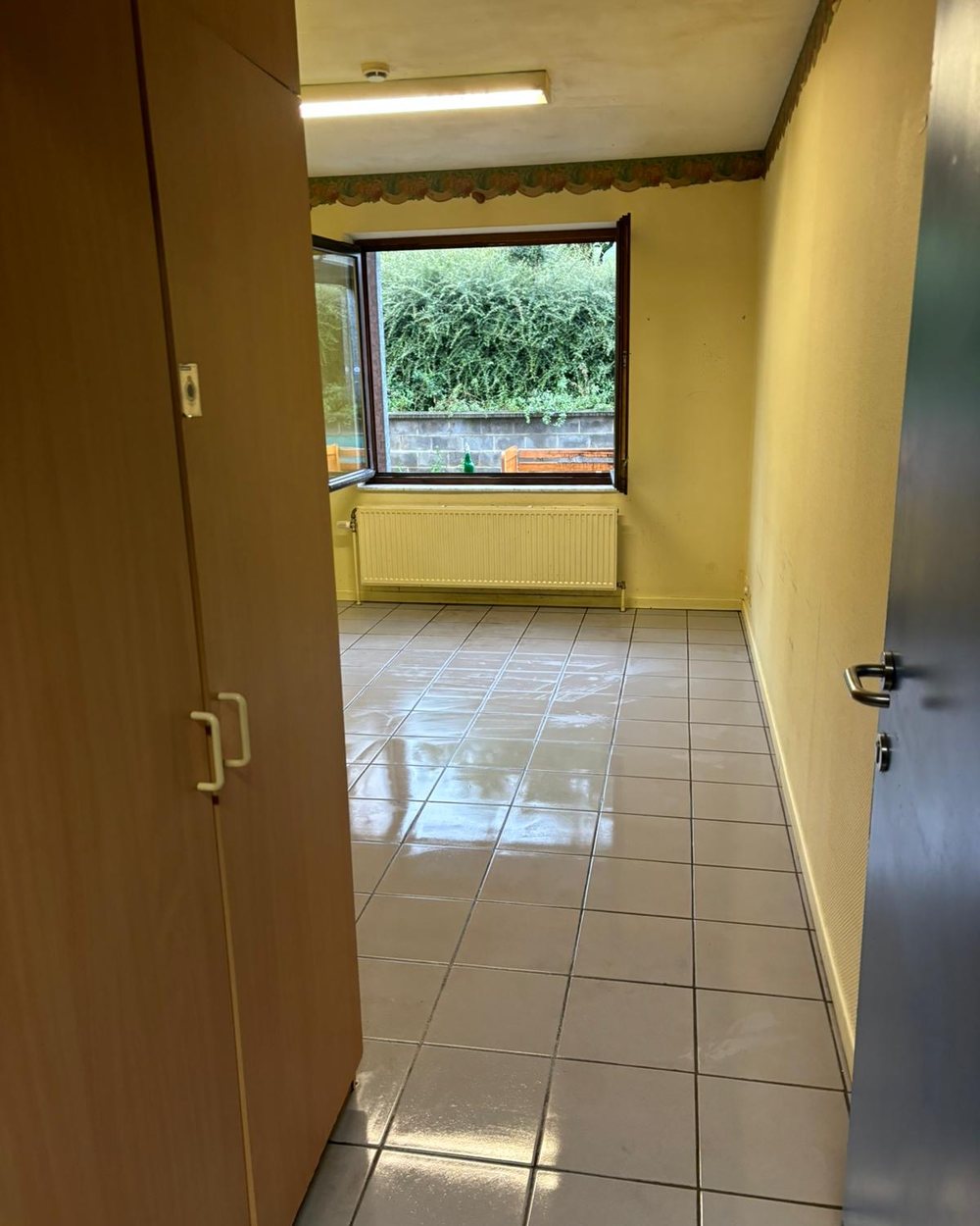 Chambre propre après le nettoyage